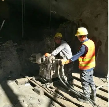 长征镇水下抗分散灌浆料特点 水下不分散注浆料介绍